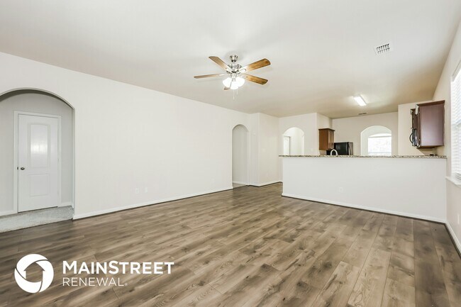 Foto del edificio - 9225 Lone Cypress Dr