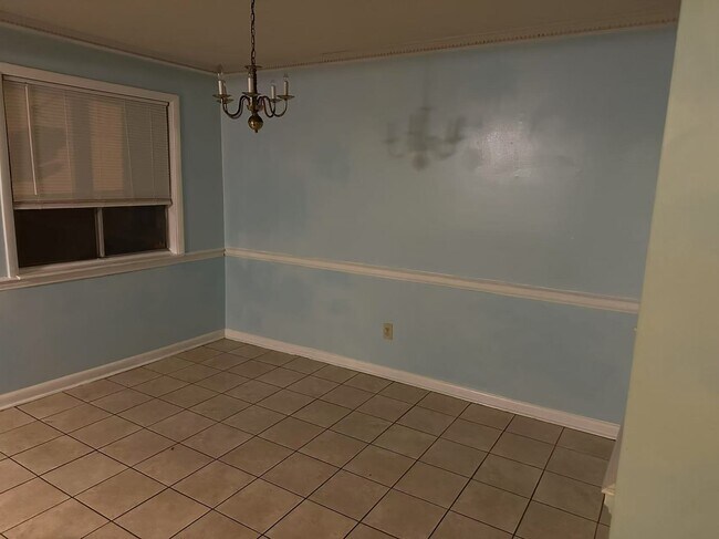 Foto del edificio - 2948 N Dekalb Dr