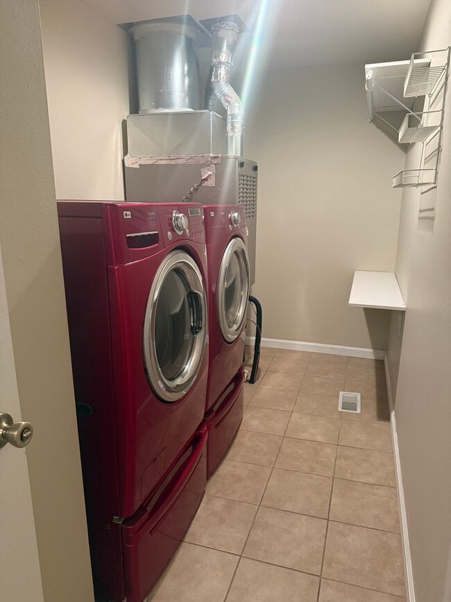 Building Photo - 4605 Rio Encantado Ln
