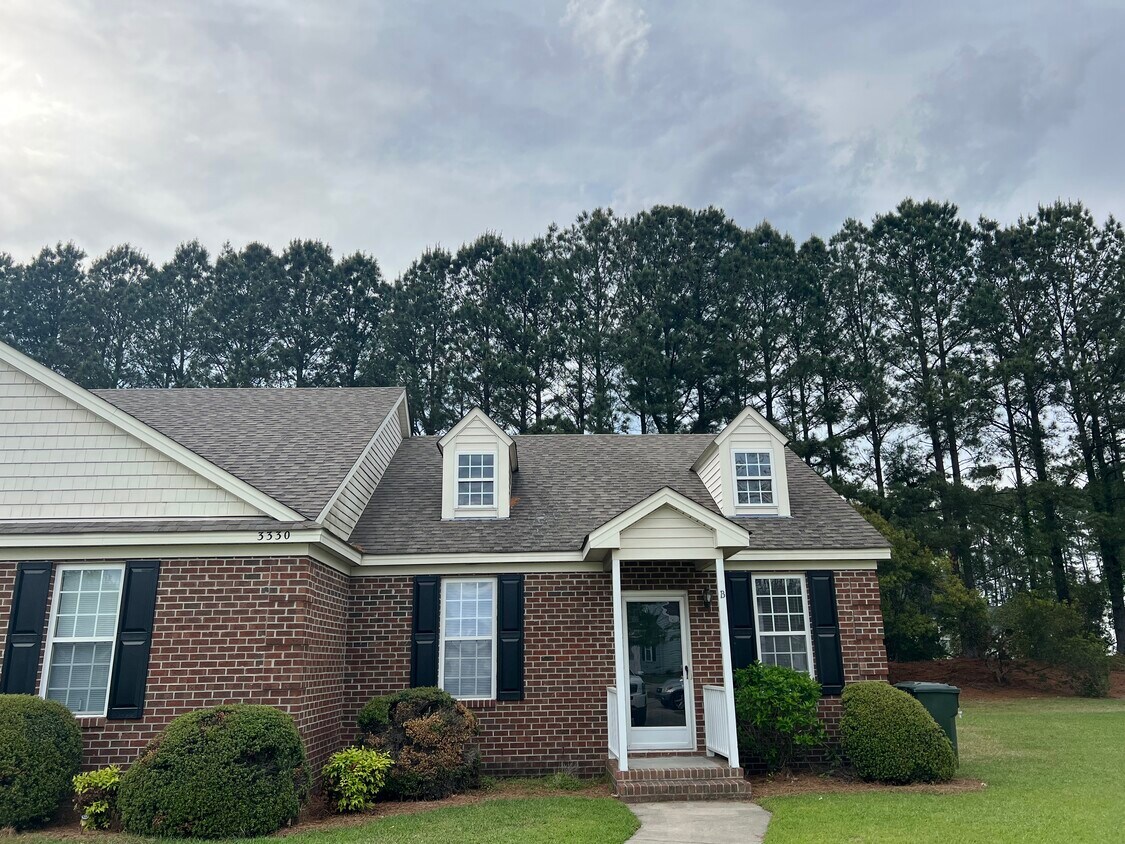 Primary Photo - 3330 Whitlock Dr N