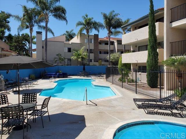 Foto del edificio - 2625 Pirineos Way