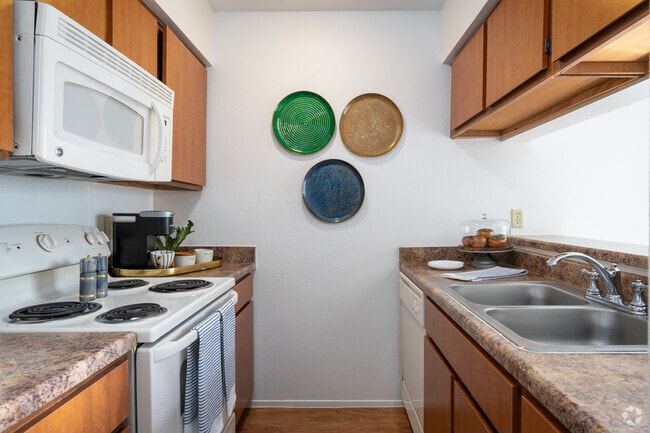 2BR, 2.5BA - 1,040SF - Kitchen - Mountain Village Apts.