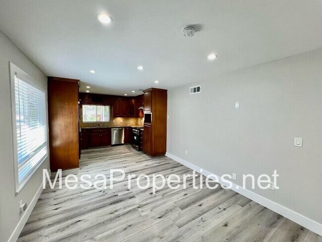 Foto del edificio - 24166 Silver Spray Dr
