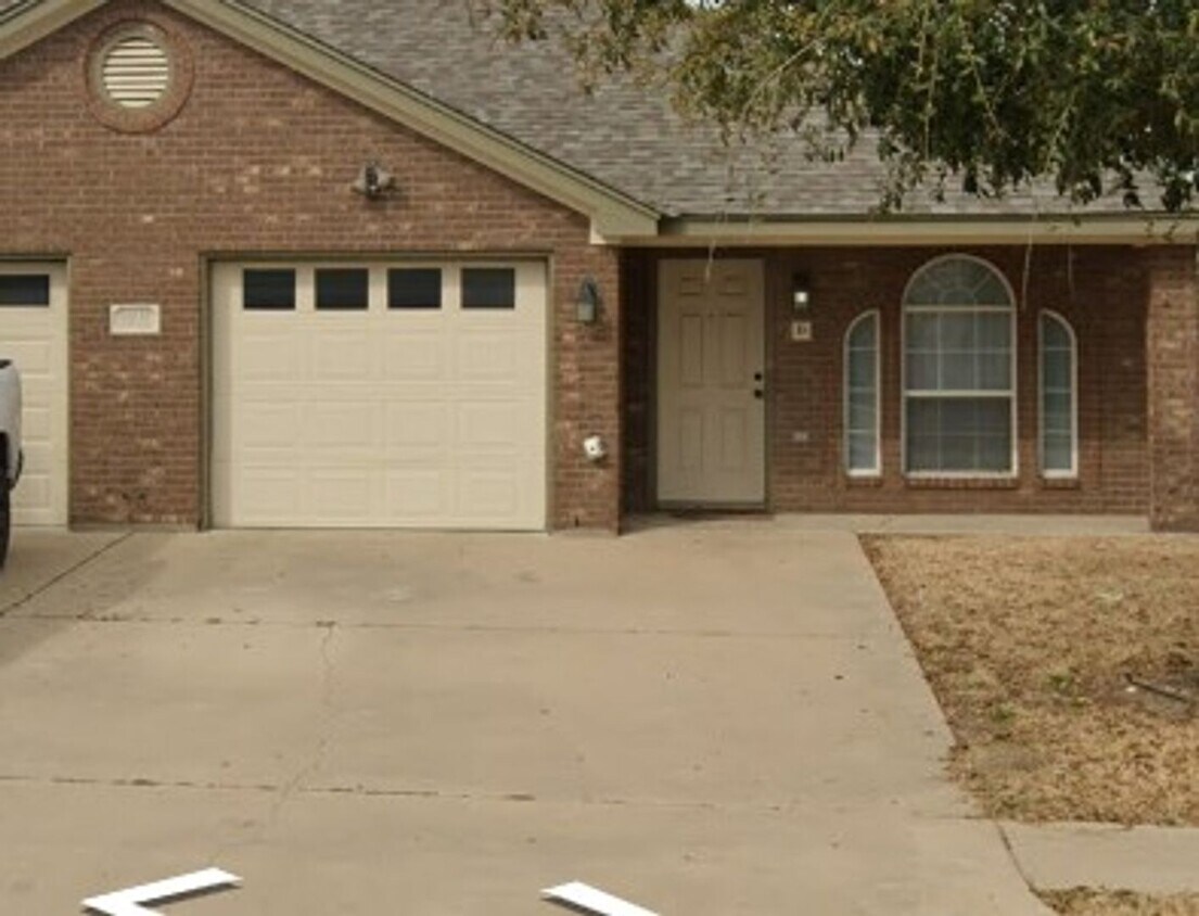 Foto principal - 2207 Bachelor Button Blvd