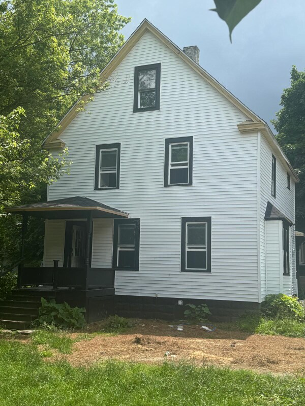 Foto del edificio - 3202 Bradwell Ave