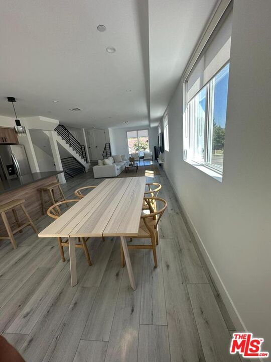 Foto del edificio - 4295 Tujunga Ave
