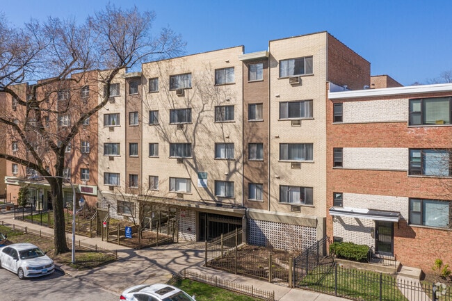 Building Photo - Kenmore Manor Apartments