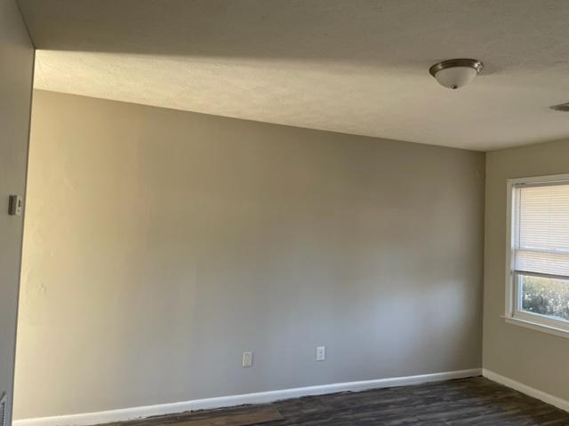 Foto del edificio - 101 Dellwood Cir