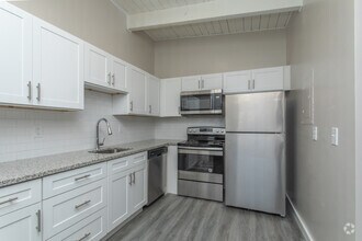 1BR, 1BA - 750SF - Parkside Apartments