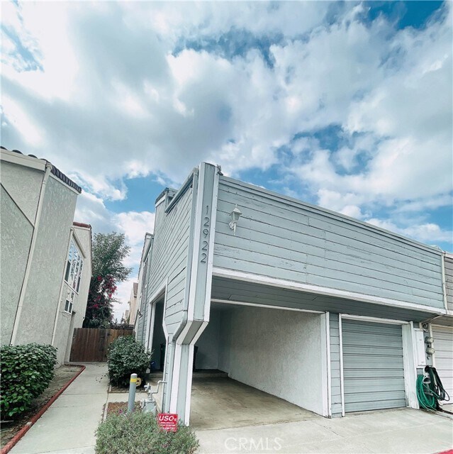 Primary Photo - 12922 Royal Palm Cir