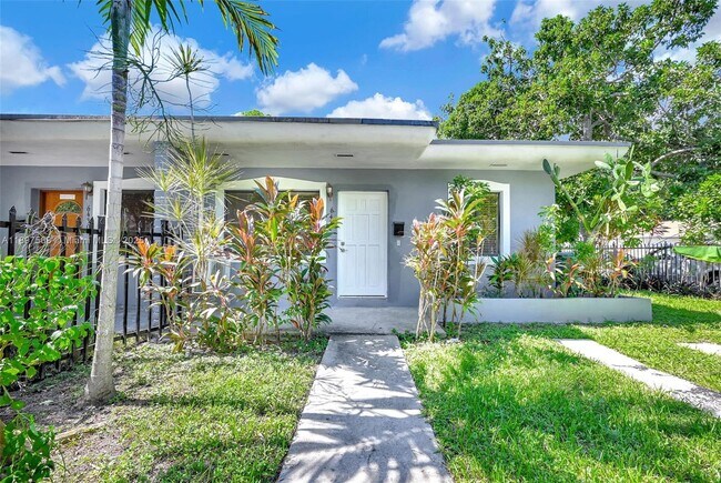 Foto del edificio - 6432 NE 1st Ct