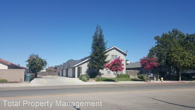 Building Photo - 2 br, 1.5 bath House - 2235 S. Laspina