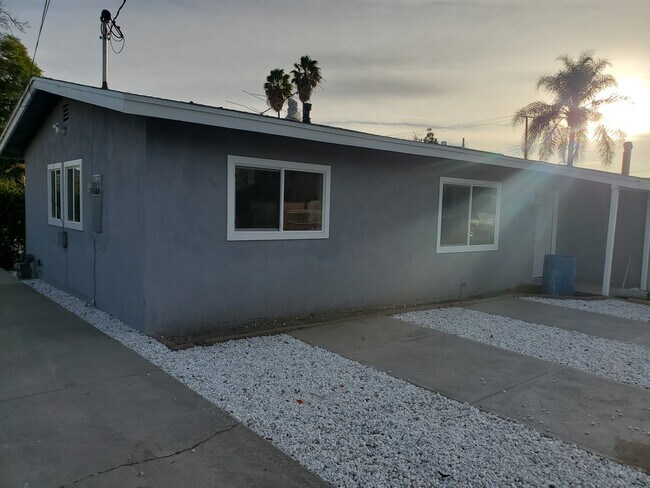 Building Photo - 14410 California Ave