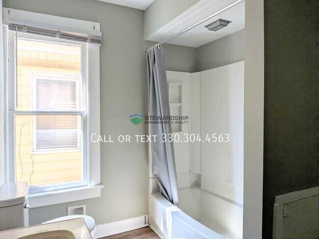 Foto del edificio - 41 6th St SE