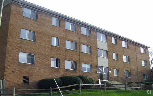 Building Photo - Foxcroft Terrace Apartments
