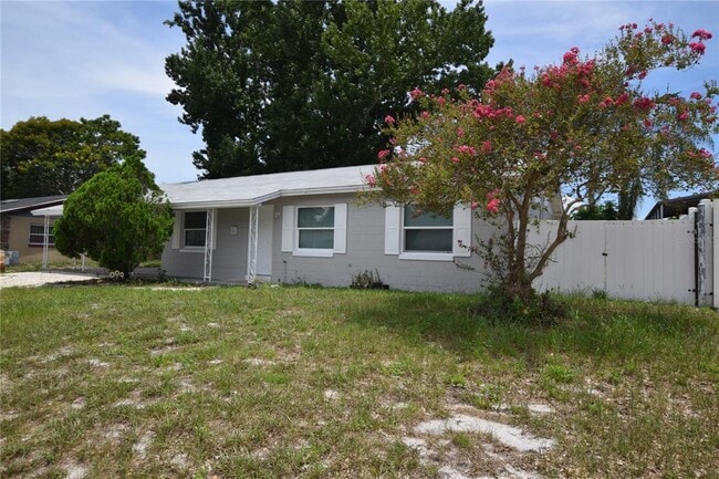 Foto del edificio - 4840 Grovemont Pl