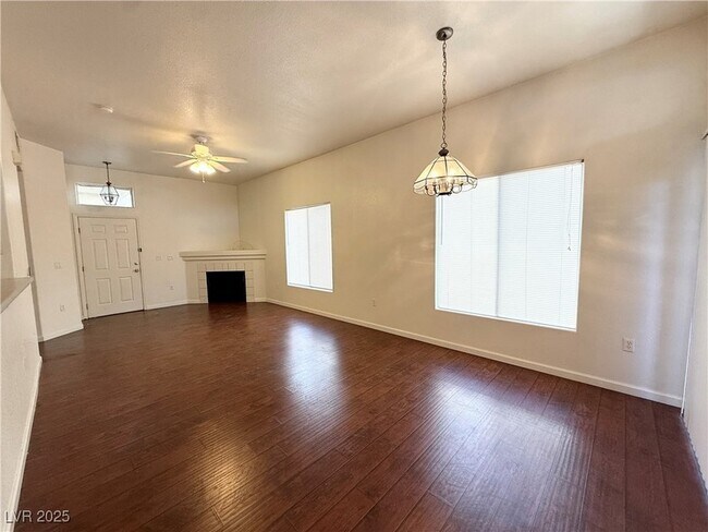 Foto del edificio - 3375 Cactus Shadow St