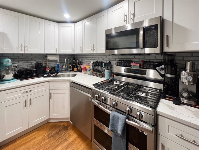 Foto del edificio - 86 W 3rd St