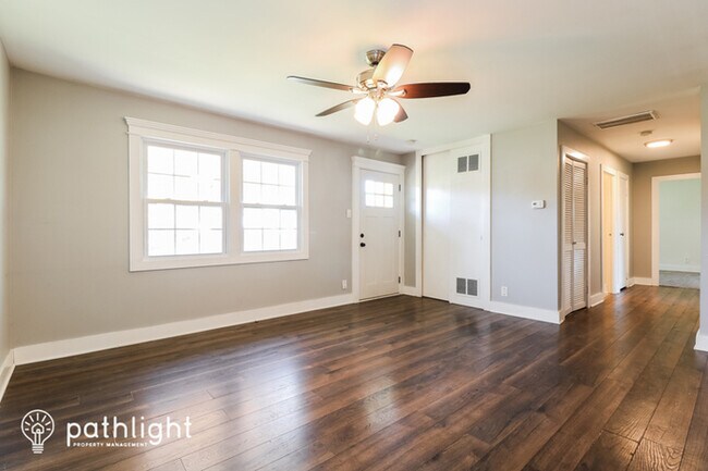 Foto del edificio - 330 Doone Place, Fairless Hills, PA, 19030