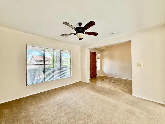 Building Photo - 18813 E Arrowhead Trail