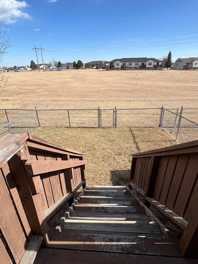 Foto del edificio - 1315 Dakota Dr