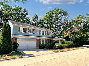 Building Photo - 3148 Cottonwood Ct