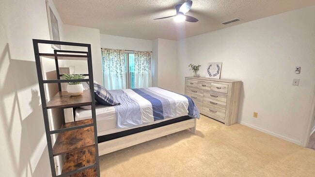 Building Photo - 101 Bent Tree Dr