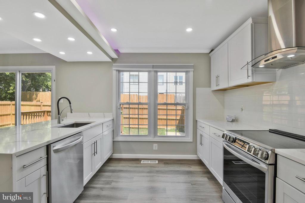 Foto principal - 12795 Tumbling Brook Ln