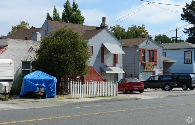 Building Photo - 416-420 Benicia