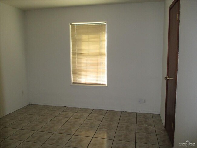 Building Photo - 2316 Ashley Ave