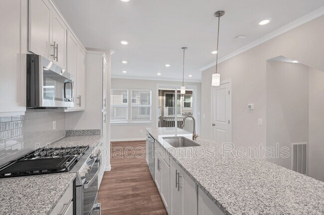 Foto del edificio - 8041 Baxter St