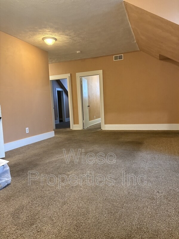 Foto del edificio - 423 E Keys Ave