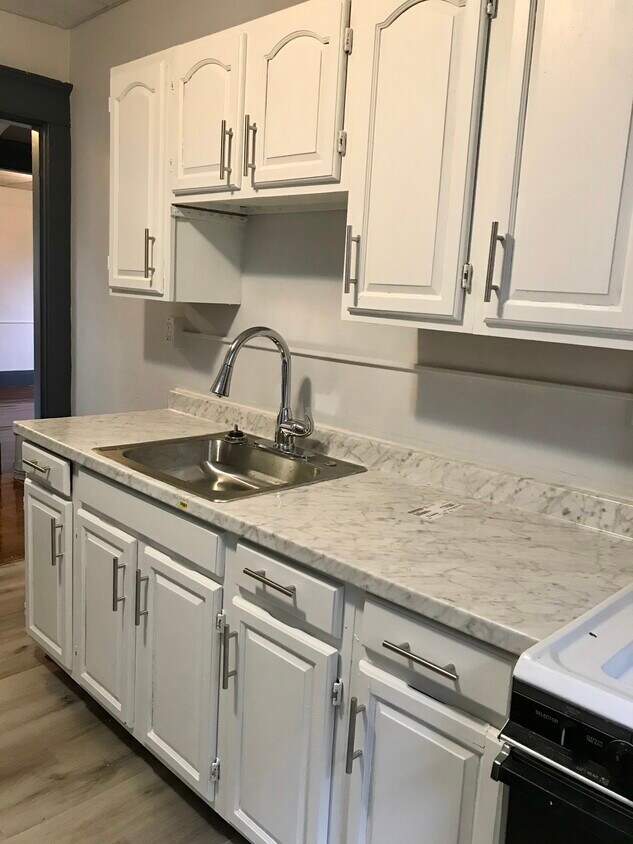 Foto principal - 197 Belmont Ave