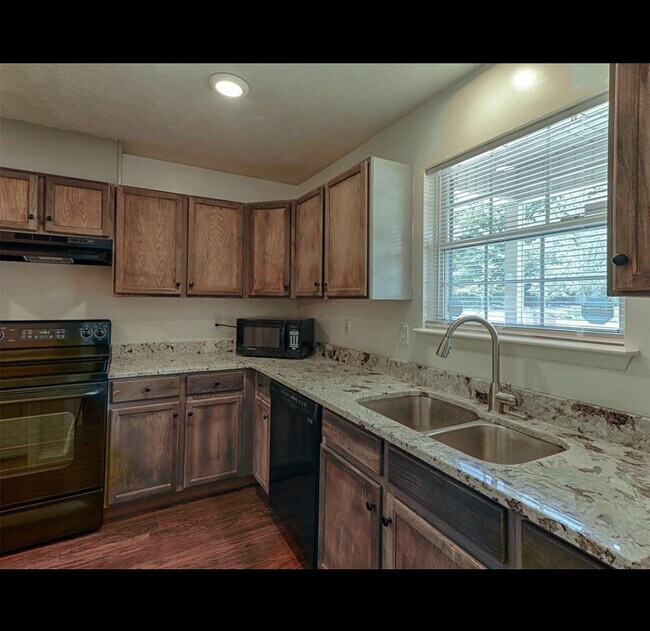 Foto del edificio - 2346 Emerald Ridge Loop