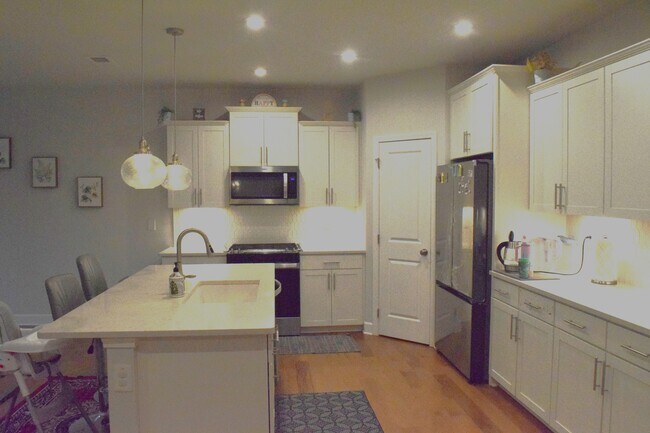 Foto del edificio - 5925 Pinnacle View Rd