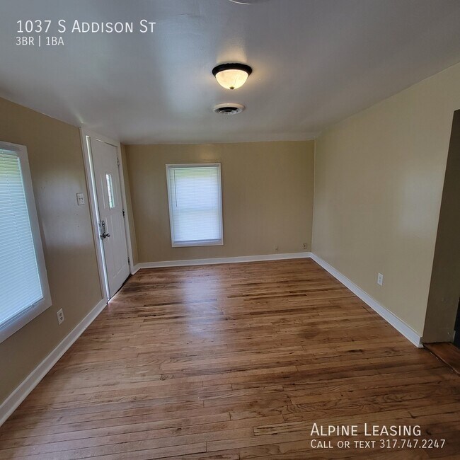 Building Photo - 1037 S Addison St