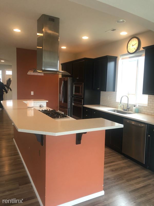 Foto del edificio - 5 br, 3 bath House - 812 Sigafoos Ave NW