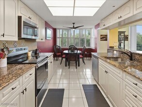 Building Photo - 5550 Heron Point Dr