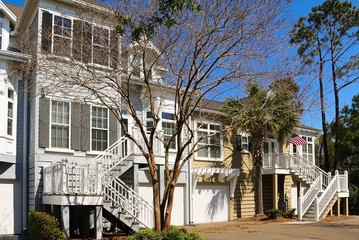 Foto principal - 1917 Grandview Ct