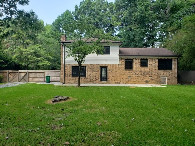 Building Photo - 5649 Roberts Dr