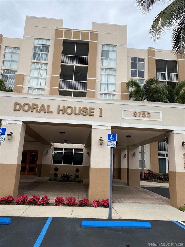 Foto del edificio - 9755 NW 52nd St