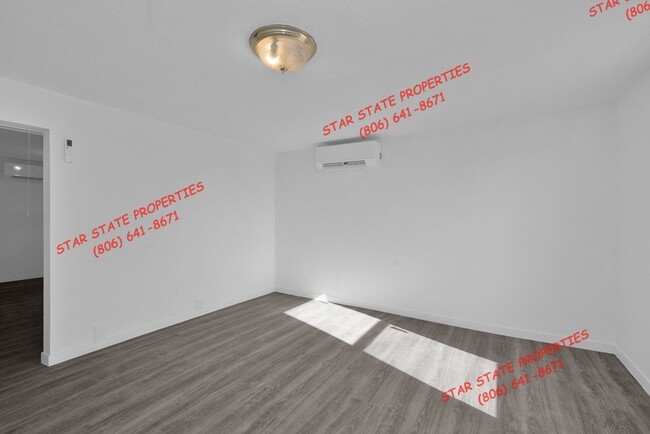 Building Photo - 1 Bedroom- Pay Electric only.