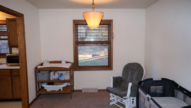 Building Photo - 6622 Jacobs Way