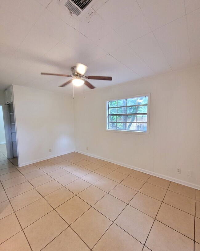 Foto del edificio - MOVE IN SPECIAL: Waived $350 Cleaning Fee!...