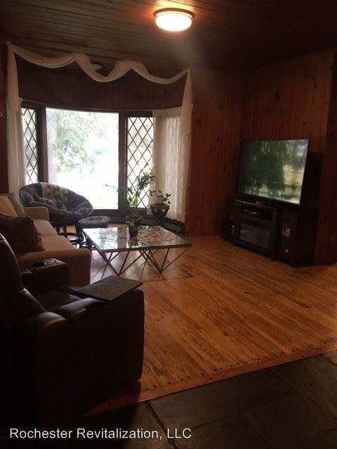 Building Photo - 4 br, 2.5 bath House - 2178 West Henrietta Rd