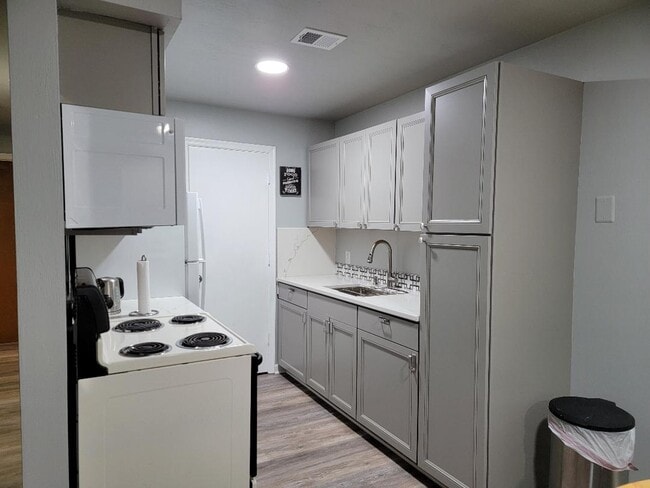 Cocina completamente nueva - 1000 Progress St NW