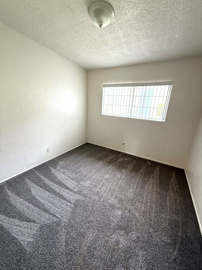 Building Photo - 1 bedroom apartment in Guadalupe