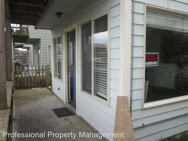 Building Photo - 122 Cod St