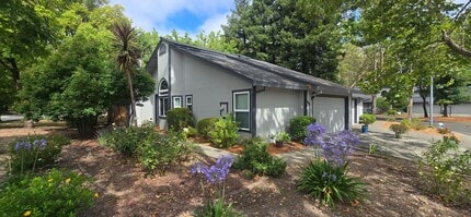 Building Photo - 509 Tracy Ave