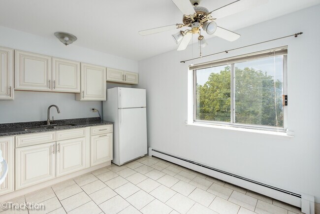Foto del edificio - 1301 S Finley Rd